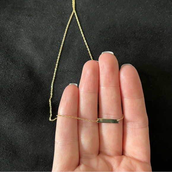 14k Solid Gold Mini Nameplate Necklace Carrie Hoffman - Picture 6 of 11